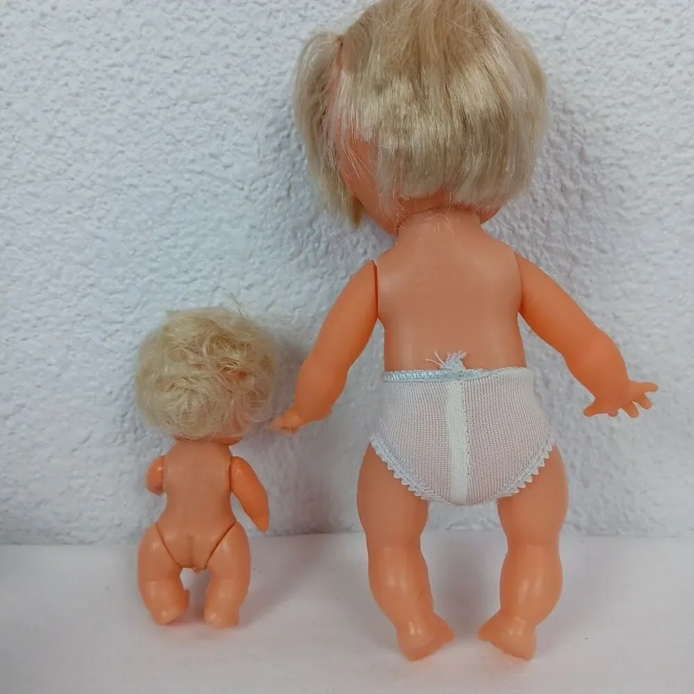Vintage Dolls in Crib with Bottle Plastic Made in Hong Kong 7